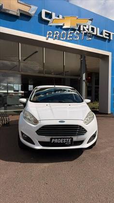 FORD FIESTA 1.6 TITANIUM HATCH 16V FLEX 4P AUTOMÁTICO FORD FIESTA 1.6 TITANIUM HATCH 16V FLEX 4P AUTOMÁTICO